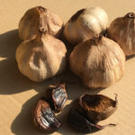 黒にんにくとは？効果・食べ方・選び方まで完全ガイド【自然栽培】